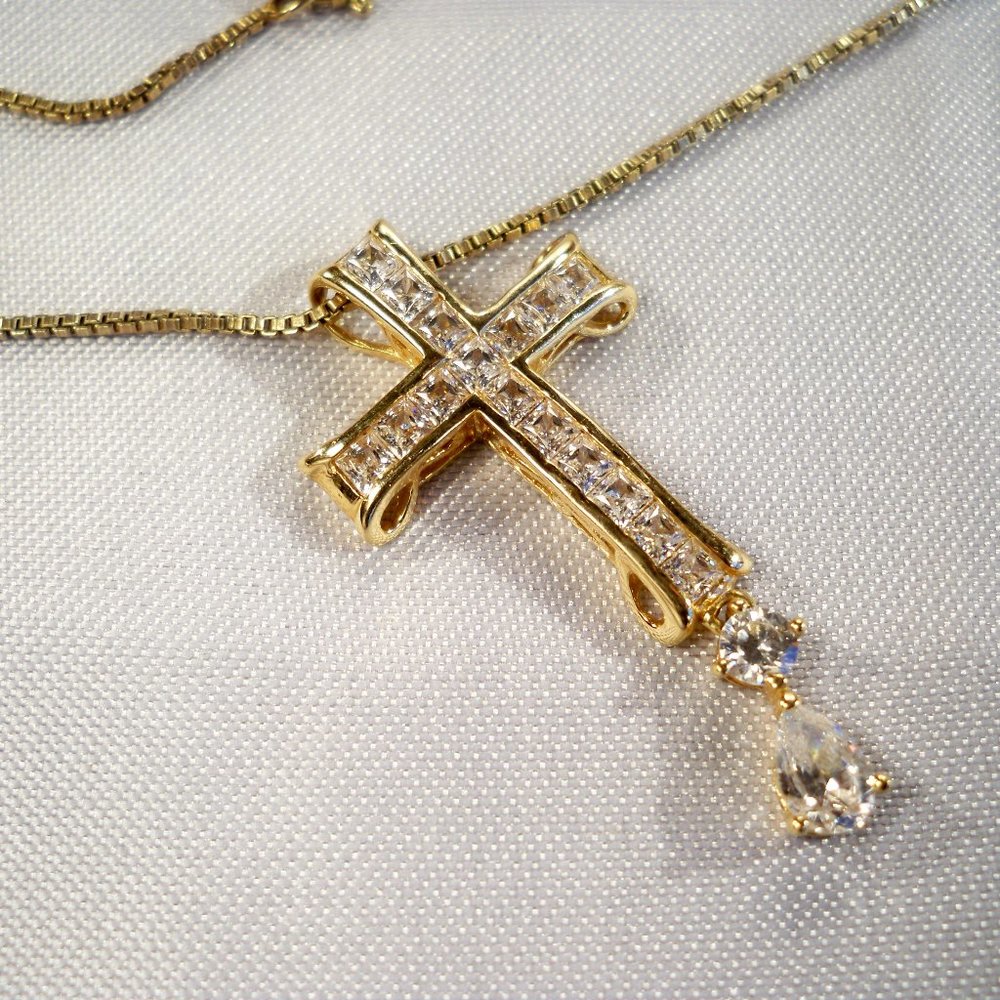 New 14K Gold Cross *Cubic Zirconias Dangle DESIGNER Necklace